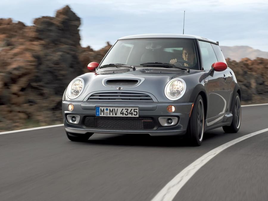  Mini Cooper S with JCW GP Kit 2006 года  (фото 21 из 22)